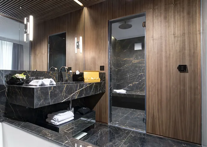 Otel The First Dolce - Preferred & Roma